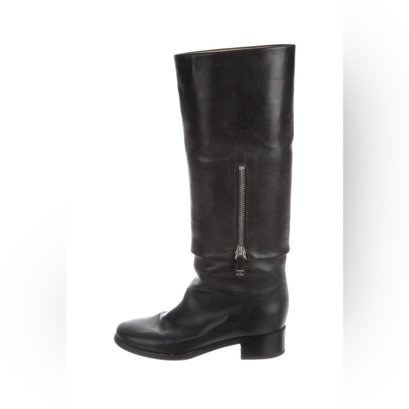 Chanel boots - Picture 1 of 5